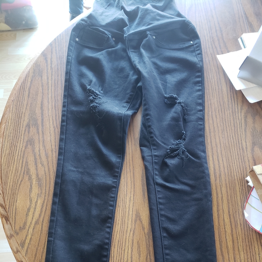 Black maternity jeans